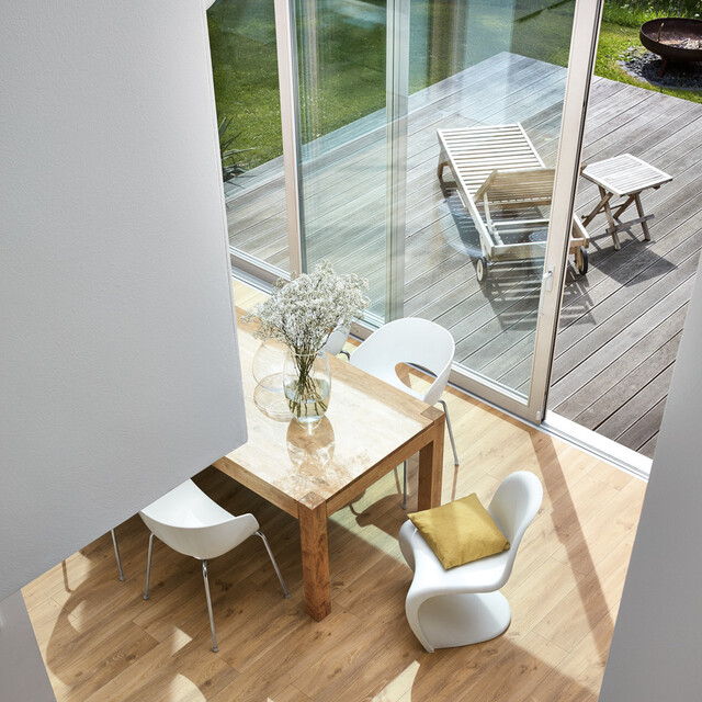 Dem MeisterDesign macht der direkte Zugang zum Garten nichts aus Designboden MeisterDesign Desert Oak