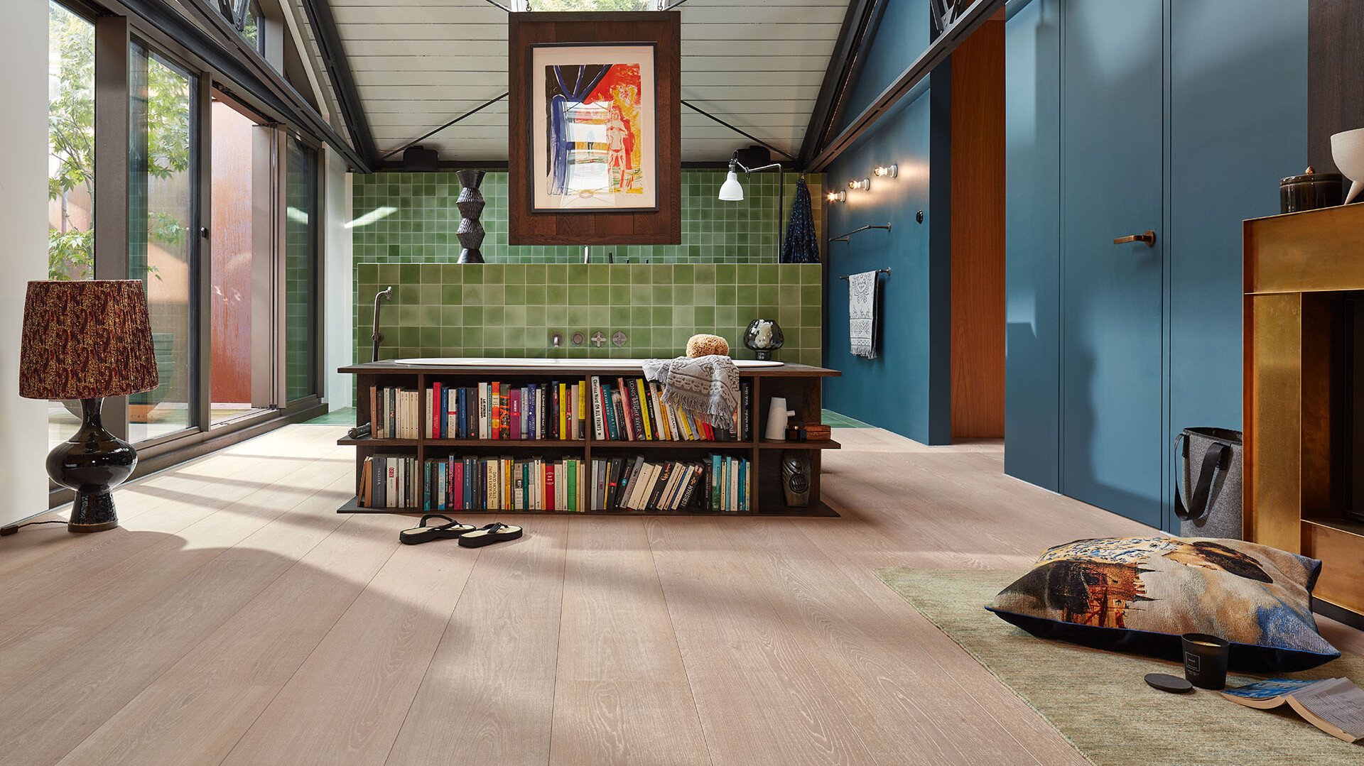 Lindura-Holzboden im Badezimmer Der Holzboden Lindura ist wasserresistent und daher für Badezimmer geeignet!