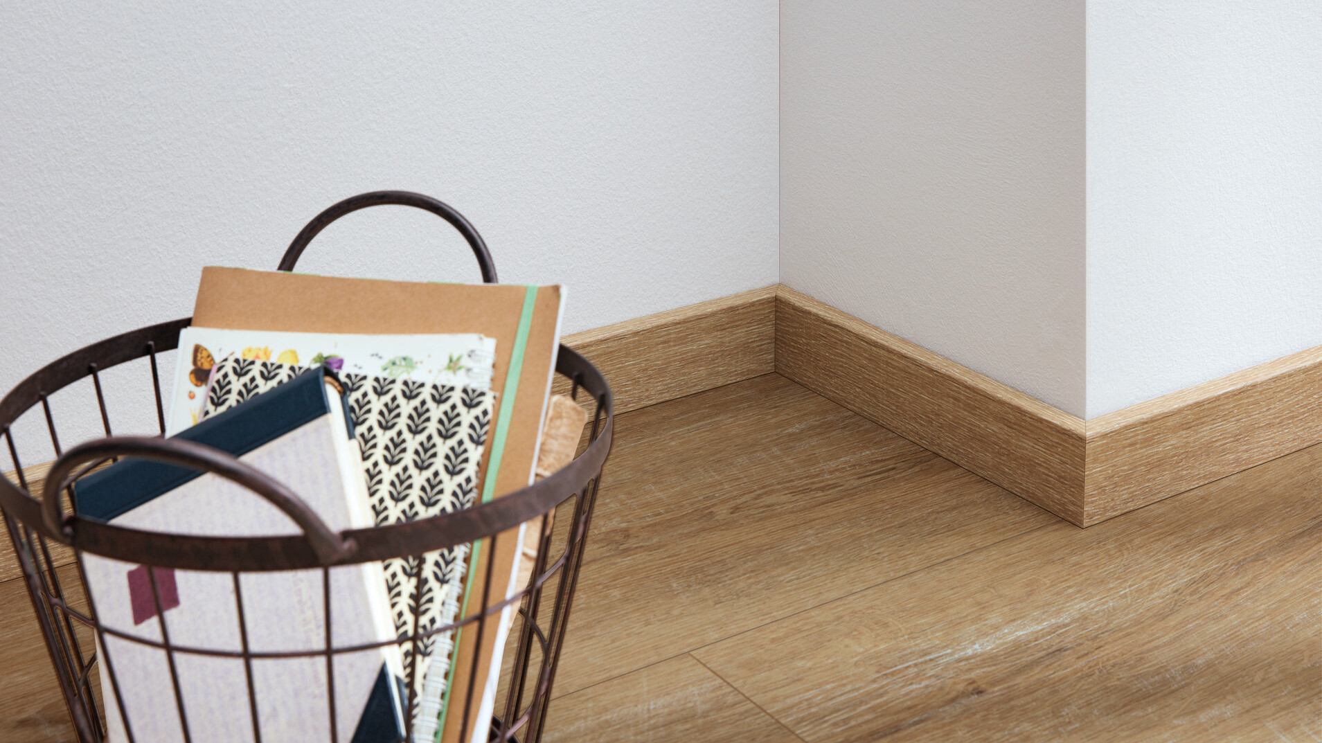 Sockelleiste im passenden Dekor zum Boden Fußleiste Profil 20 PK passend zum Boden