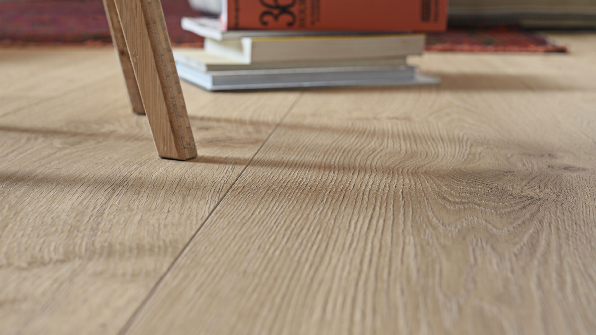 Haptische Strukturen bei Laminat und Designboden Haptische Strukturen bei MEISTER Laminat und Designboden